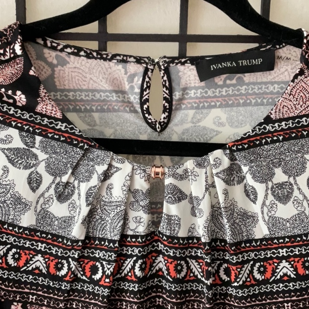 Multi colored top - Picture 2 of 3